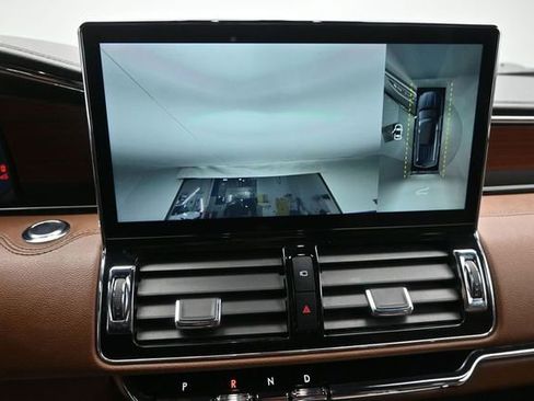 Certified 2023 Lincoln Navigator Reserve AWD/4WD image 17