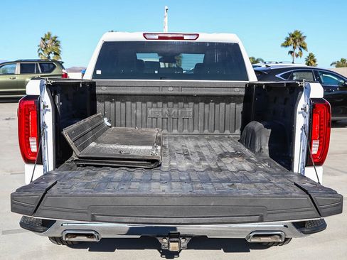 Used 2022 GMC Sierra 1500 SLT image 25