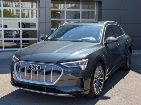 Used 2019 Audi e-tron Prestige AWD/4WD image 8