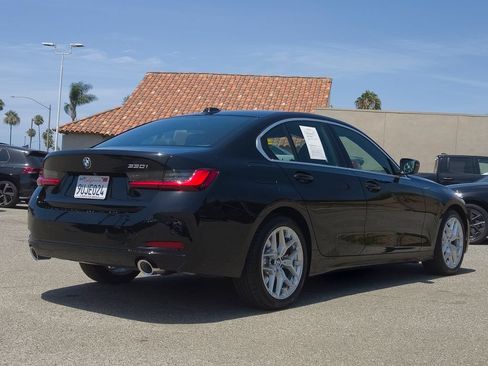 Used 2025 BMW 330i Sedan w/ Premium Package RWD image 27