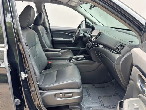 Used 2022 Honda Pilot Touring image 15