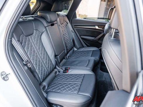 Used 2020 Audi SQ5 Premium Plus w/ Premium Plus Package image 76