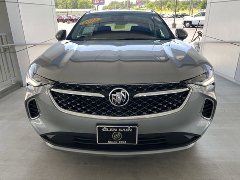Used 2023 Buick Envision Avenir AWD/4WD image 8