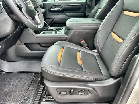 New 2026 GMC Sierra 2500 AT4 w/ AT4 Premium Plus Package AWD/4WD image 24