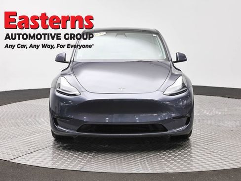 Used 2021 Tesla Model Y Performance AWD/4WD image 2