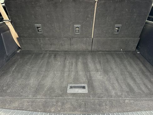 Used 2024 Ford Expedition Max Limited image 16