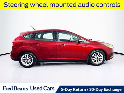 Used 2015 Ford Focus SE FWD image 10