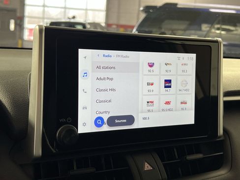 Used 2025 Toyota RAV4 XLE image 18