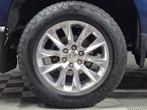 Used 2021 Chevrolet Silverado 1500 LTZ image 24