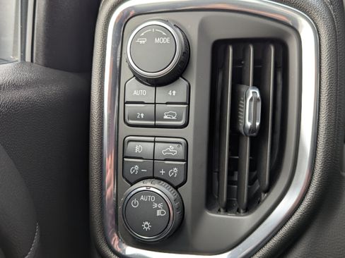 Used 2021 Chevrolet Silverado 1500 RST AWD/4WD image 18