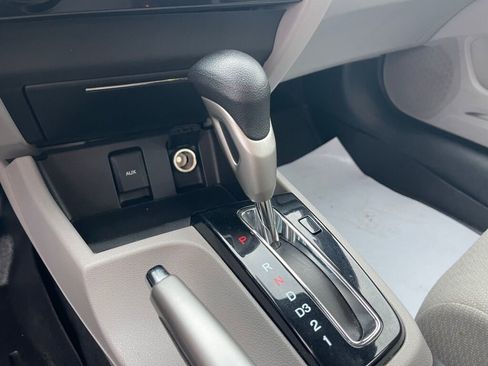 Used 2013 Honda Civic LX image 13
