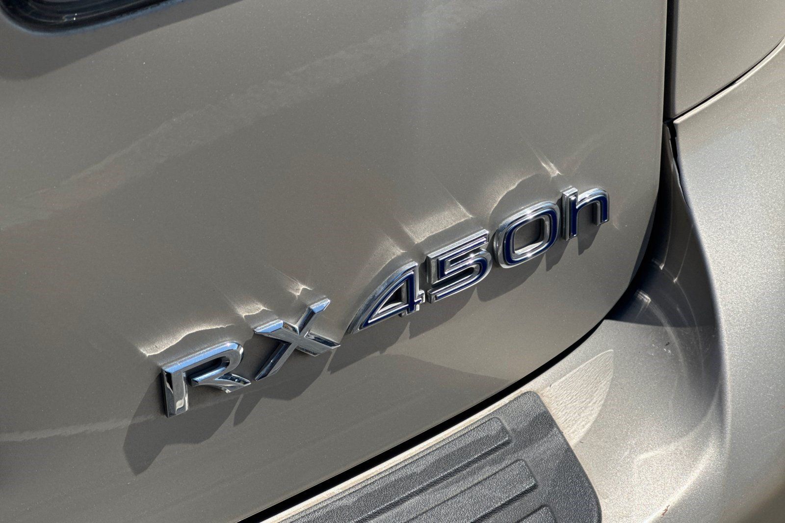 Used 2015 Lexus RX 450h AWD image 38