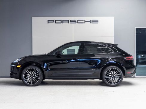 Certified 2026 Porsche Macan AWD/4WD image 2