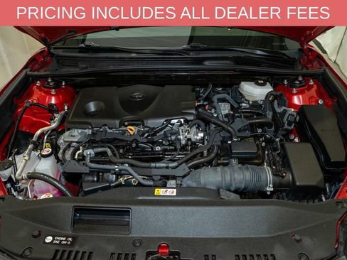 Used 2025 Toyota Camry SE FWD image 18