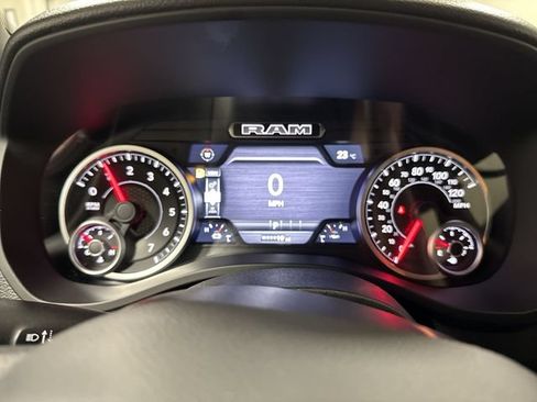 New 2026 RAM 1500 Express AWD/4WD image 12