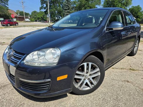 Used 2005 Volkswagen Jetta 2.5 FWD image 1
