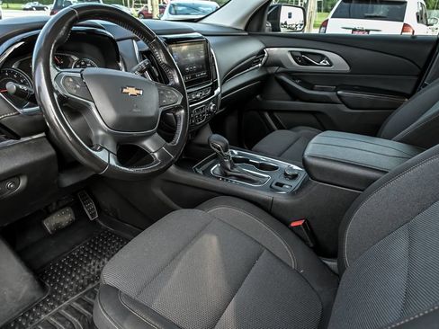 Used 2021 Chevrolet Traverse LT AWD/4WD image 13