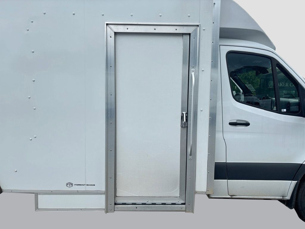 Used 2025 Mercedes-Benz Sprinter 3500 image 5