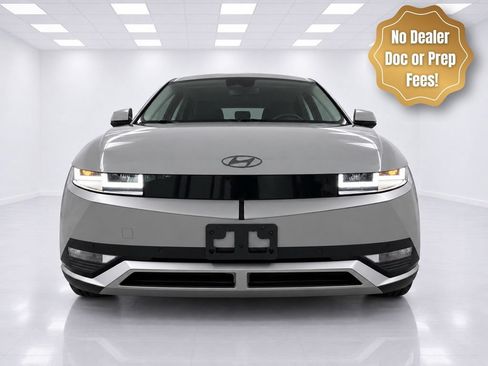 Used 2024 Hyundai Ioniq 5 SE AWD/4WD image 3