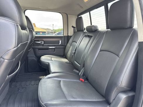 Used 2017 RAM 1500 Laramie w/ Convenience Group AWD/4WD image 11