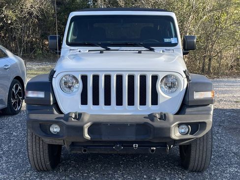 Used 2020 Jeep Wrangler Sport image 2