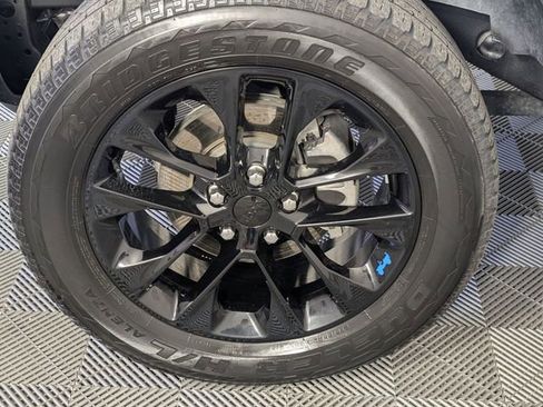 Used 2023 Jeep Wrangler Unlimited Sahara w/ Cold Weather Group image 8