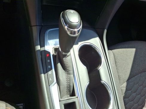 Used 2020 Chevrolet Equinox LT FWD image 15