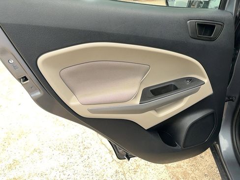 Used 2018 Ford EcoSport S image 10