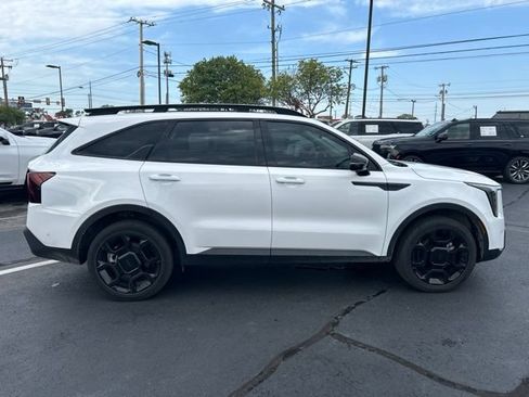 Used 2025 Kia Sorento SX AWD/4WD image 5