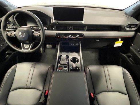 New 2026 Honda Pilot TrailSport image 27