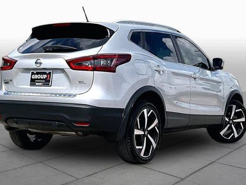 Certified 2020 Nissan Rogue Sport SL FWD image 13