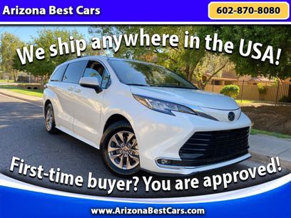 Used 2023 Toyota Sienna XLE