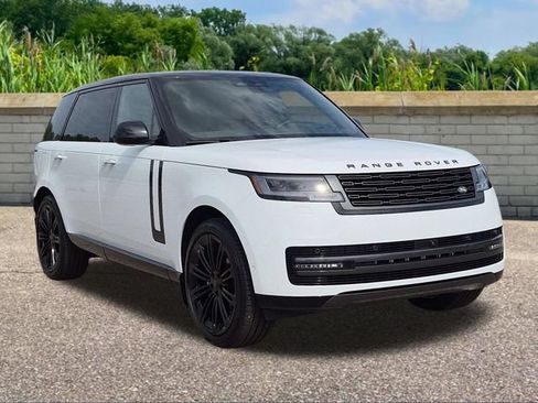 New 2026 Land Rover Range Rover Long Wheelbase SE AWD/4WD image 3