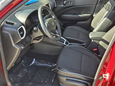 Certified 2023 Hyundai Venue Limited image 11
