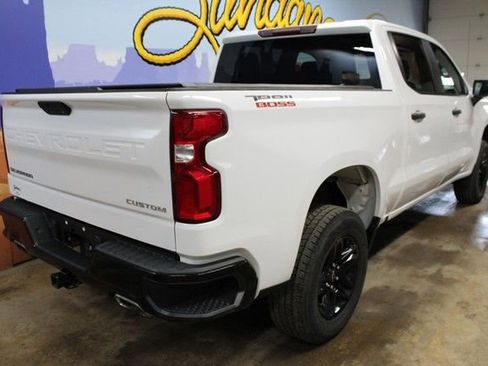 Certified 2020 Chevrolet Silverado 1500 Custom Trail Boss w/ Custom Convenience Package AWD/4WD image 4