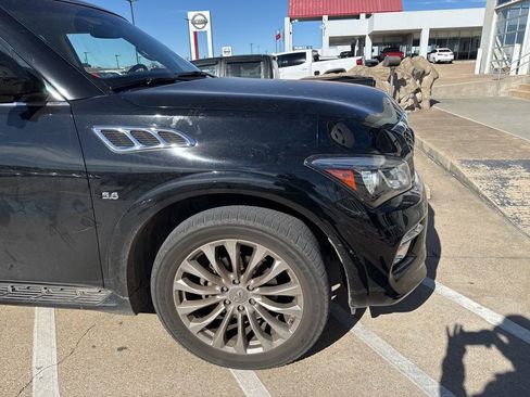 Used 2016 INFINITI QX80 Base w/ 22" Wheel Package image 4