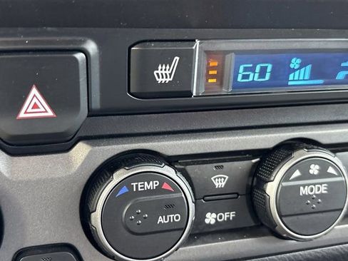 Used 2023 Toyota Tacoma TRD Off-Road w/ TRD Premium Off Road Package image 39