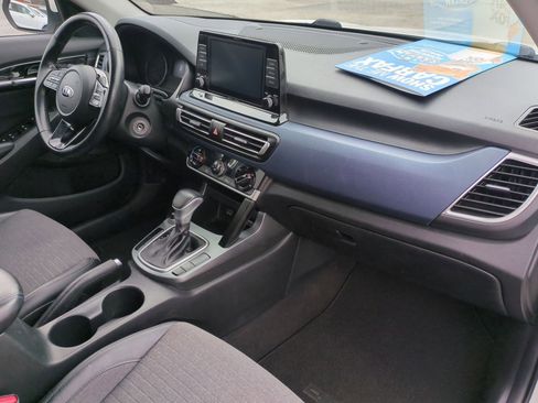 Used 2021 Kia Seltos S image 28