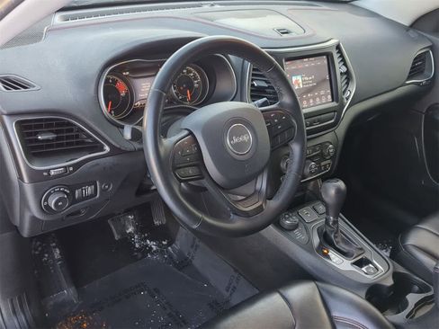 Used 2020 Jeep Cherokee Trailhawk w/ Comfort/Convenience Group image 10