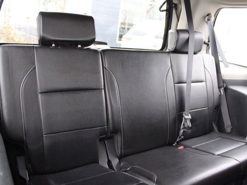 Used 2013 Nissan Armada Platinum image 25