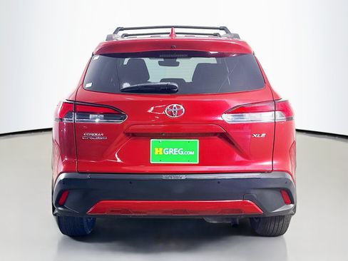 Used 2022 Toyota Corolla Cross XLE FWD image 8