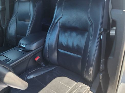 Used 2016 Ford Taurus Limited FWD image 16