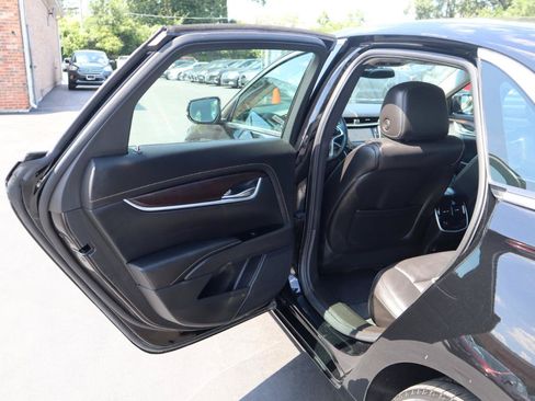 Used 2019 Cadillac XTS Luxury FWD image 15
