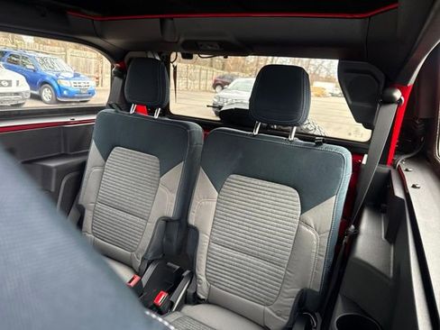 Certified 2022 Ford Bronco Outer Banks w/ Sasquatch Package image 37