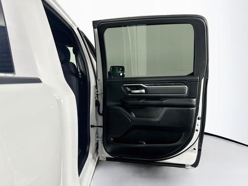 Used 2023 RAM 1500 Big Horn AWD/4WD image 30