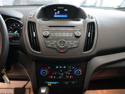 Used 2017 Ford Escape SE w/ SE Cold Weather Package AWD/4WD image 7