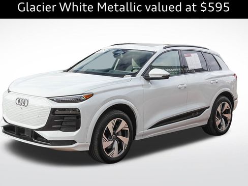 Certified 2025 Audi Q6 e-tron Premium Plus image 3