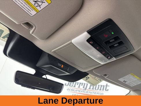 Used 2024 Nissan Pathfinder Platinum w/ Cargo Package AWD/4WD image 22