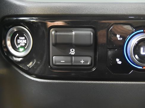 Used 2022 Chevrolet Silverado 1500 LT w/ Texas Edition Plus image 32