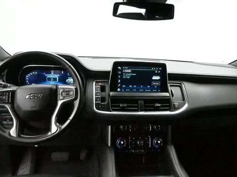 Used 2023 Chevrolet Suburban Z71 w/ Luxury Package AWD/4WD image 14
